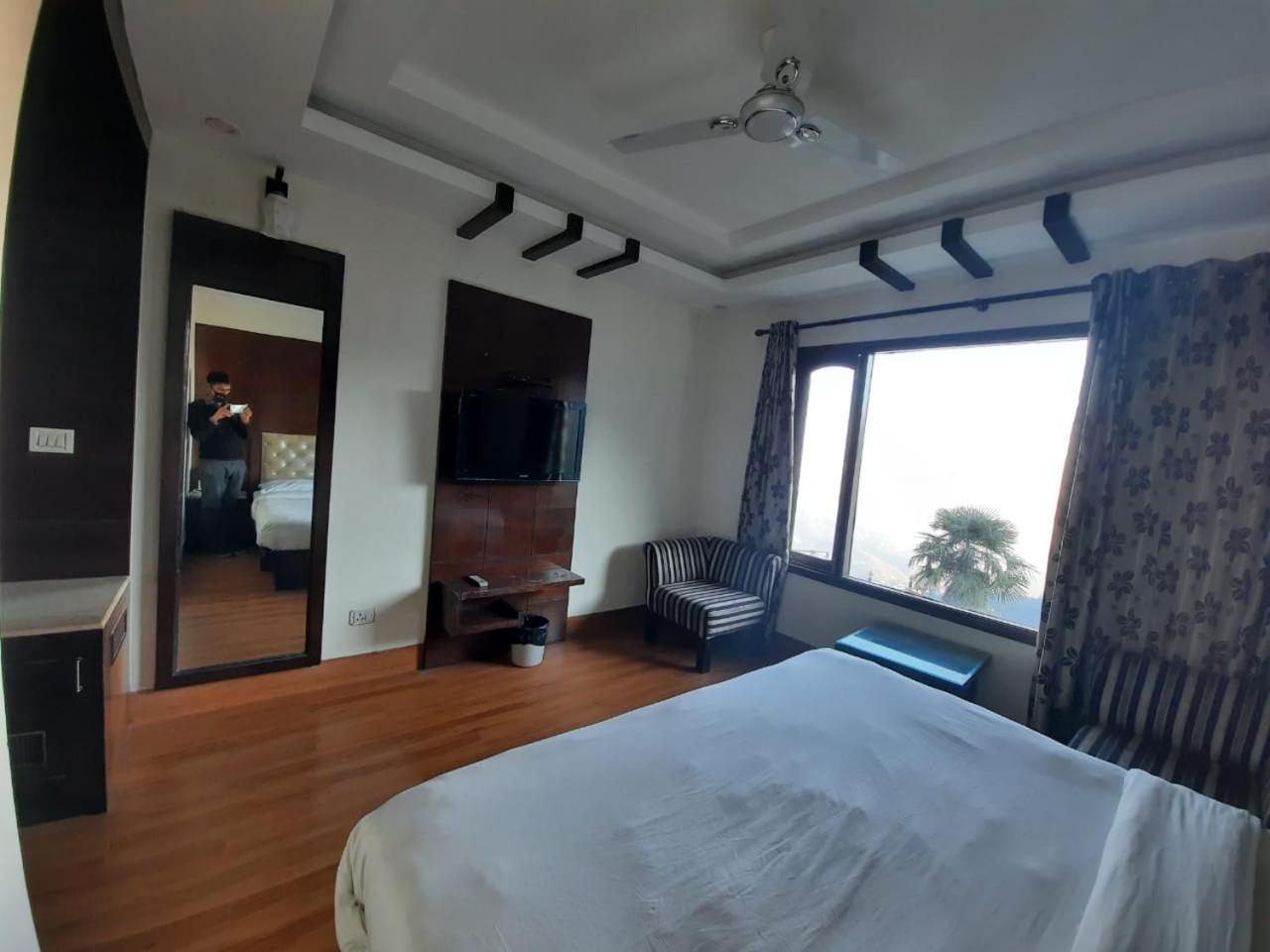 Basera Hotel Mussoorie Dış mekan fotoğraf