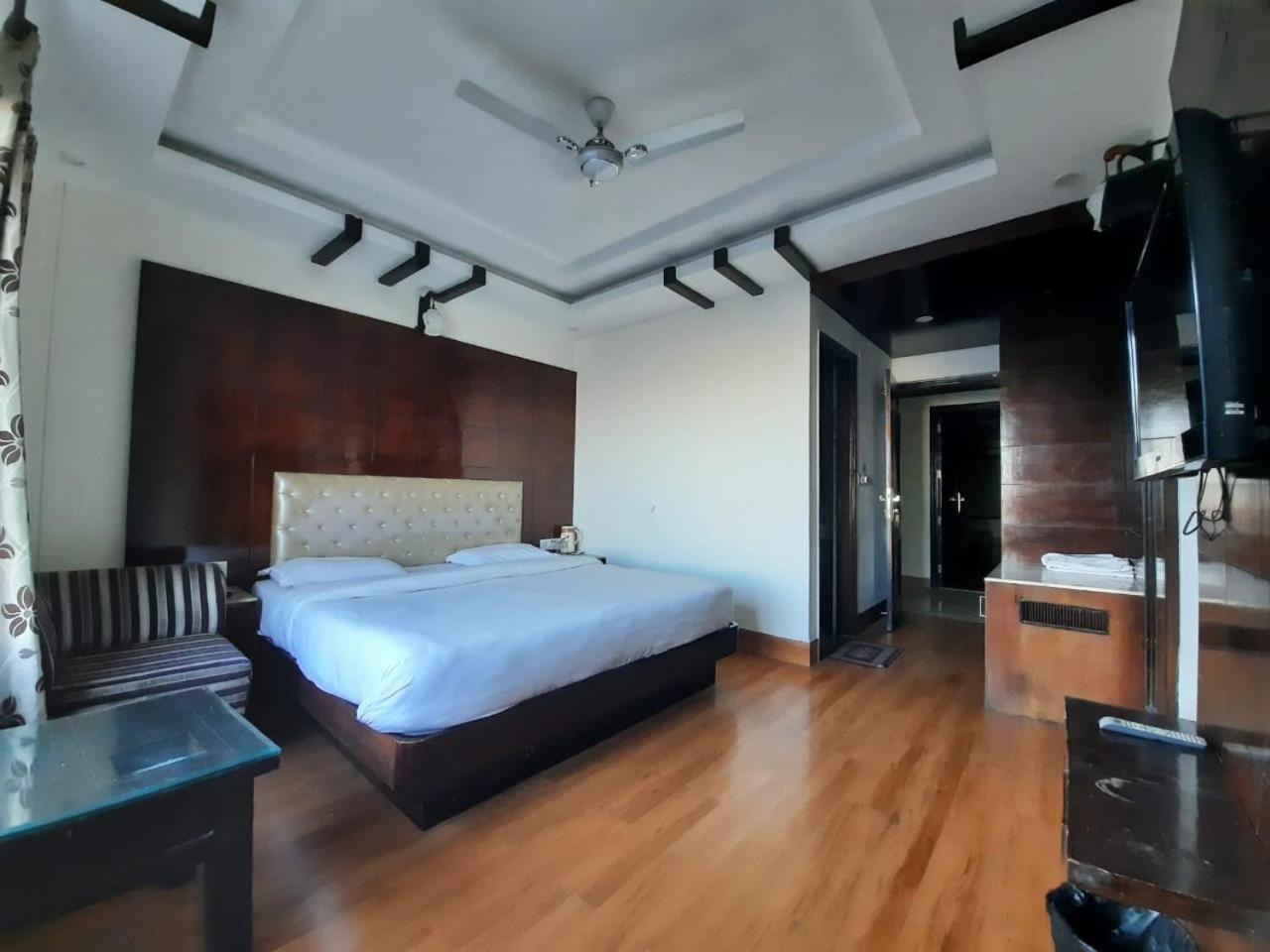 Basera Hotel Mussoorie Dış mekan fotoğraf